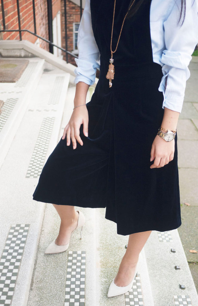 velvetoveralloutfit