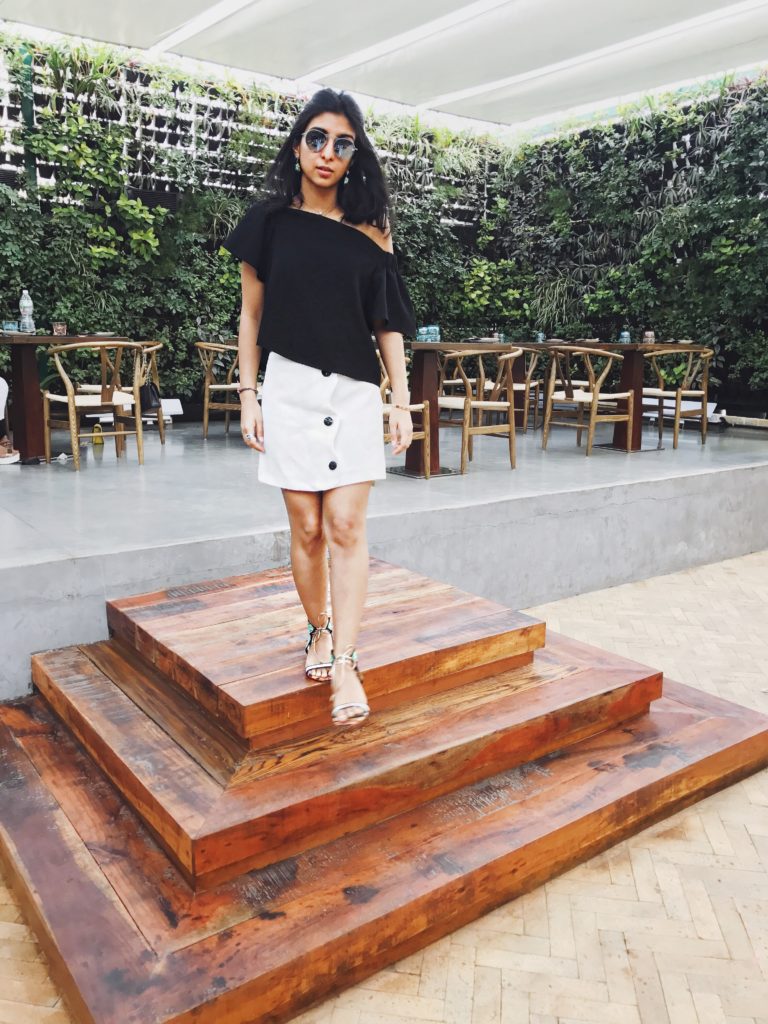 Fashion blogger Shloka Narang of The Silk Sneaker showcases her favourite Mumbai Outfits and street style!