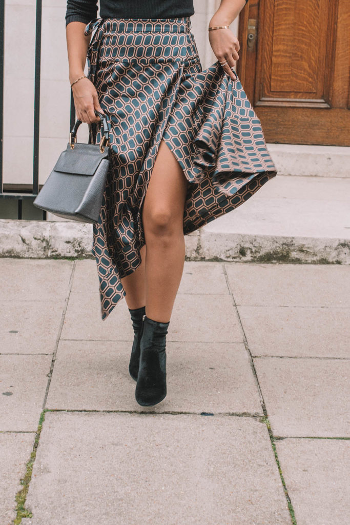 Fashion blogger Shloka Narang of The Silk Sneaker shares her favourite new Zara find and how to style a midi skirt for autumn