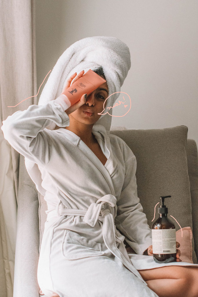 Fashion and beauty blogger Shloka Narang of The Silk Sneaker shares the best shampoo for dry hair to make hair thicker