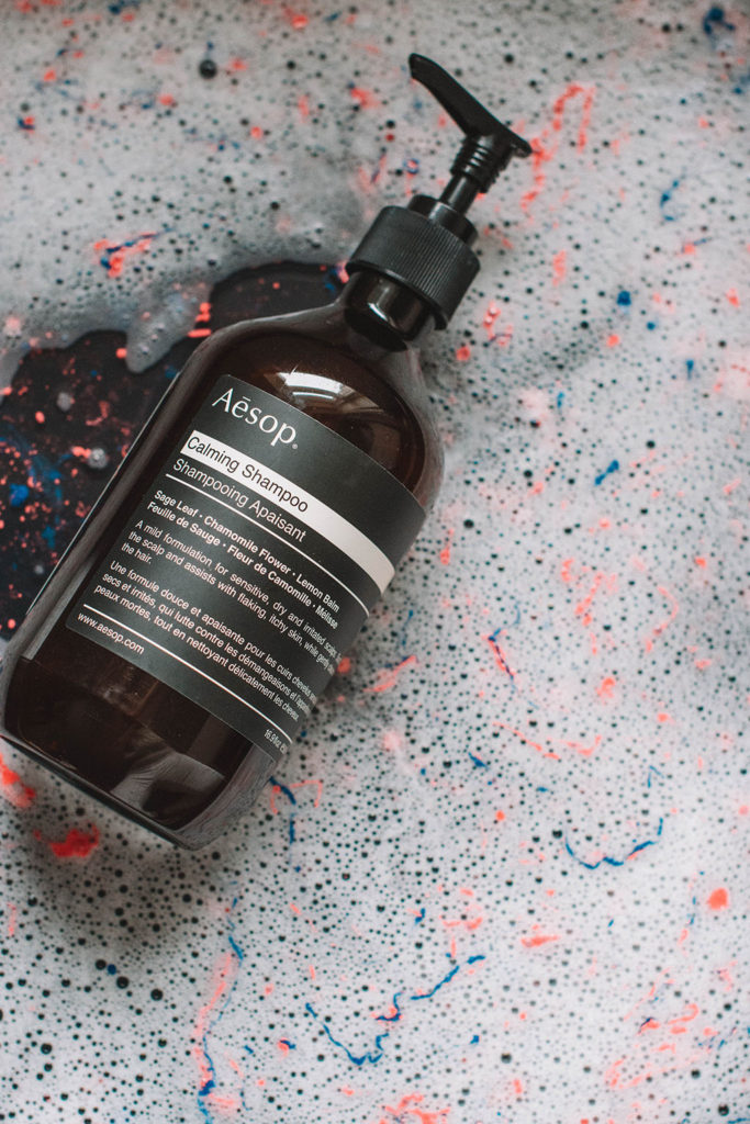 Fashion and beauty blogger Shloka Narang of The Silk Sneaker shares the best shampoo for dry hair to make hair thicker