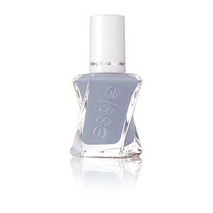 Fashion blogger Shloka Narang of The Silk Sneaker shares her friday favourites with the best fashion and beauty for spring including Ouai, river island and essie