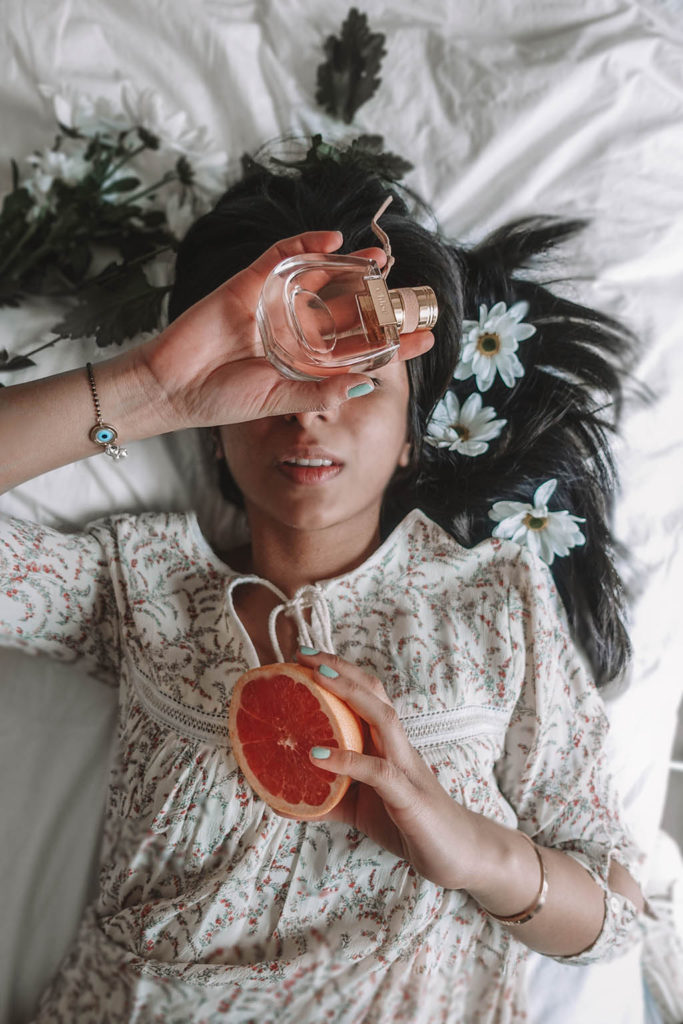 Fashion and beauty blogger Shloka Naran of The Silk Sneaker shares a review on the latest spring perfume from Chloe; Nomade.