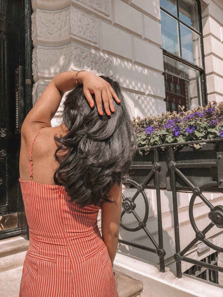 Fashion and Beauty blogger Shloka Narang of The Silk Sneaker shares her experience with customised shampoo and conditioner from Function of Beauty