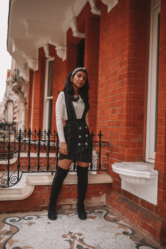 Luxury fashion blogger Shloka Narang shares how to wear a headband as well as a selection of the best headbands available featuring Maje and Stuart Weitzman
