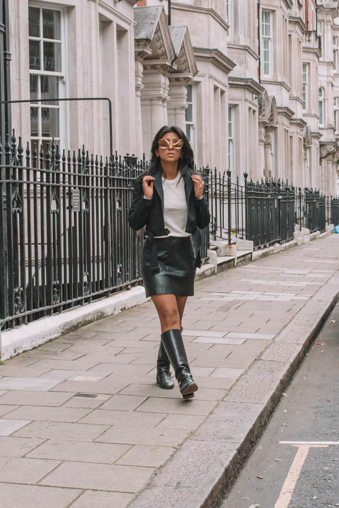 skirt and boots winter outfit