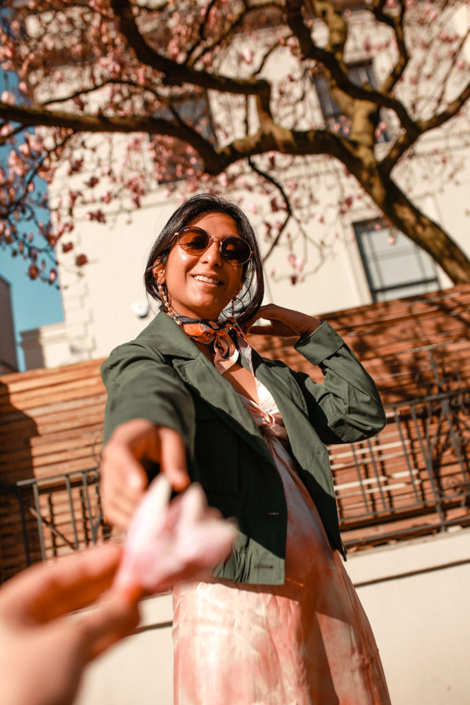 Luxury fashion blogger Shloka Narang of The Silk Sneaker shares the best summer dresses for 2019 featuring tie-dye dresses and linen dress as well as a cute maxi dress from Zara and Ray ban glasses