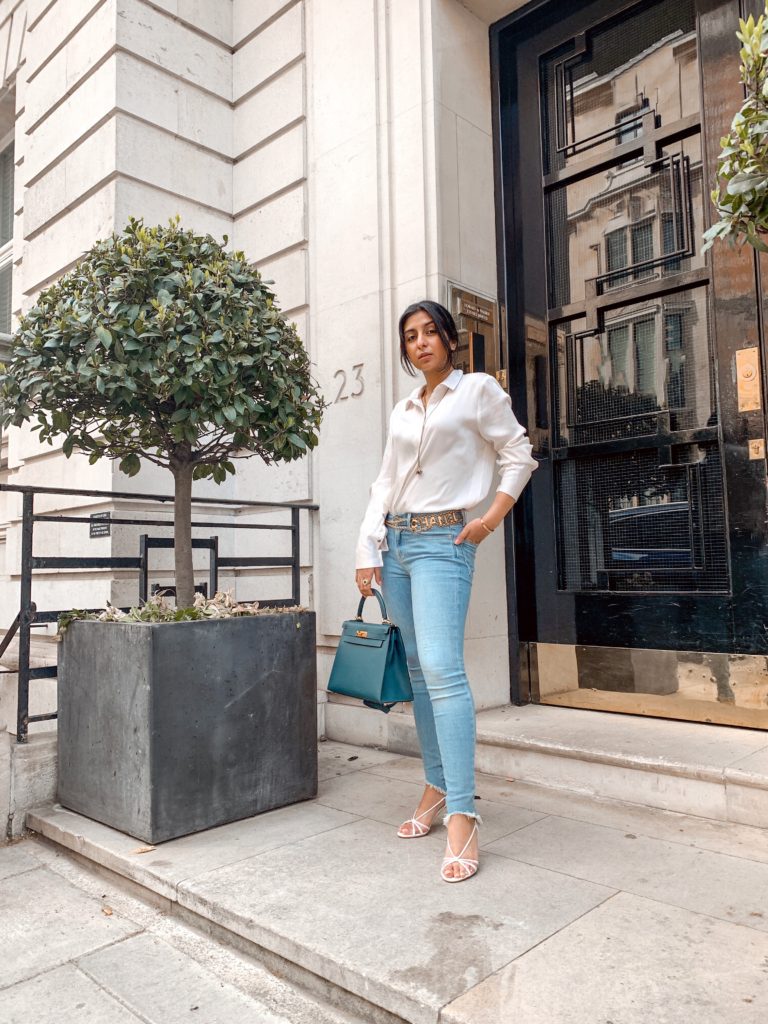 Luxury fashion blogger Shloka Narang of The Silk Sneaker shares the best shoe trends for summer 2019 featuring strappy sandals, chunky sandals and summer slides