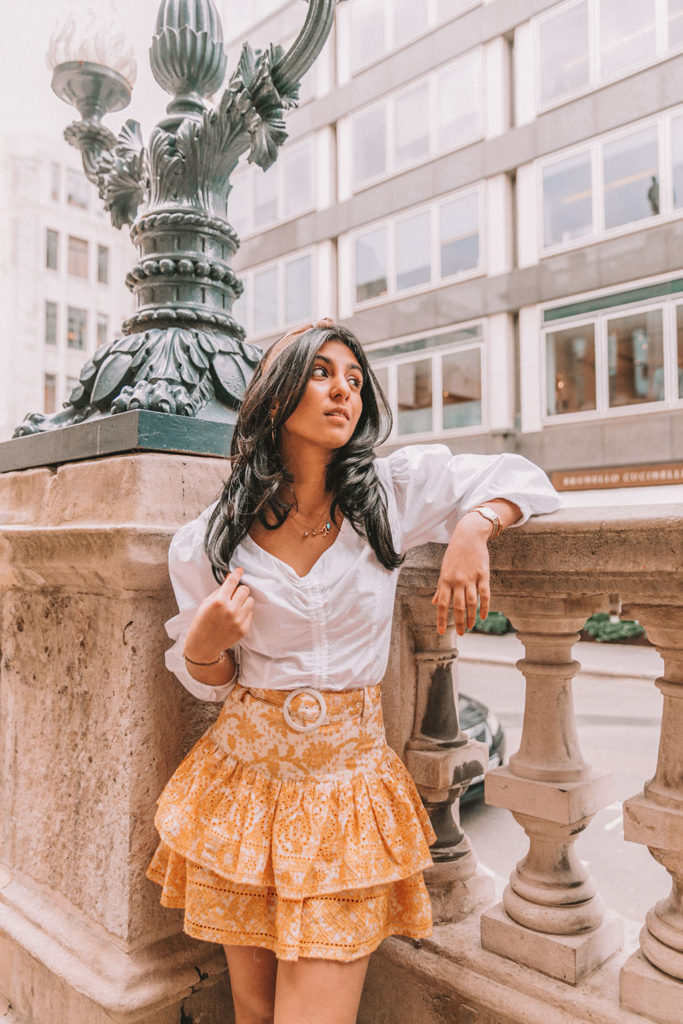 summer mini skirt outfits