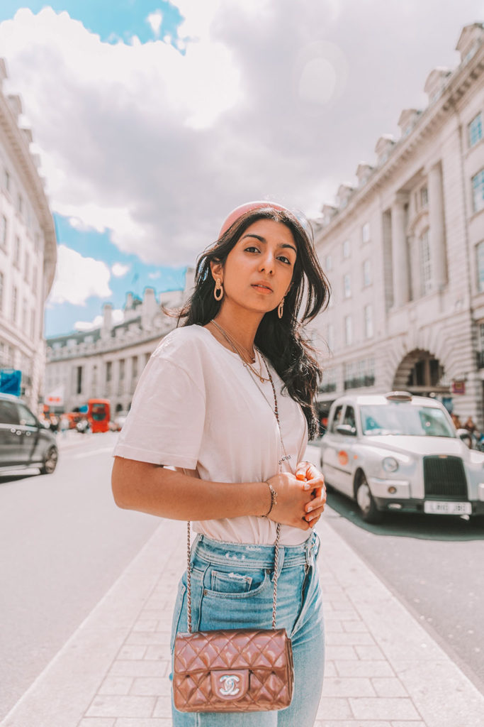 Fashion blogger Shloka Narang of The Silk Sneaker shares how to create an easy summer outfit by dressing up jeans and a t shirt