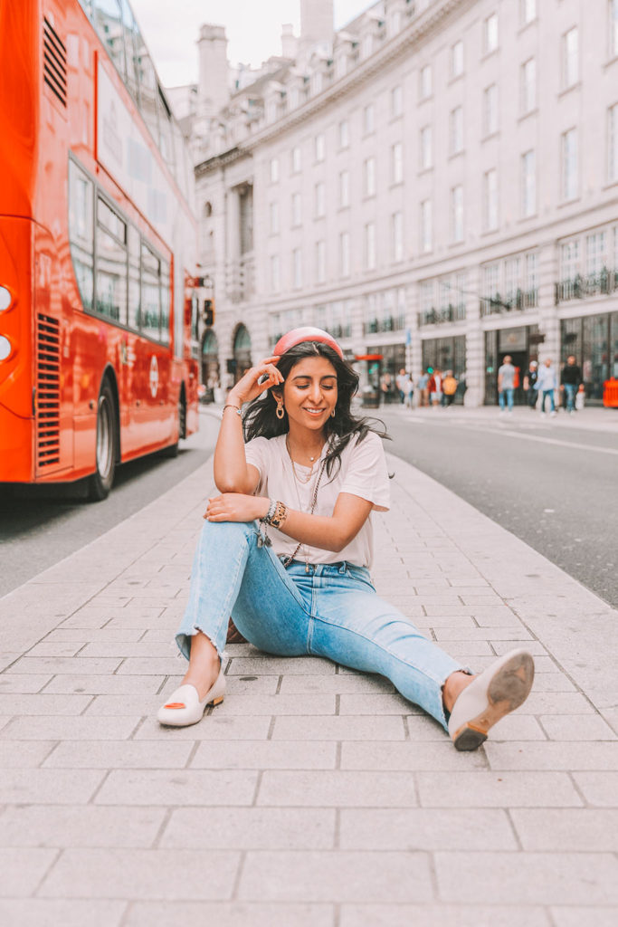 Fashion blogger Shloka Narang of The Silk Sneaker shares how to create an easy summer outfit by dressing up jeans and a t shirt