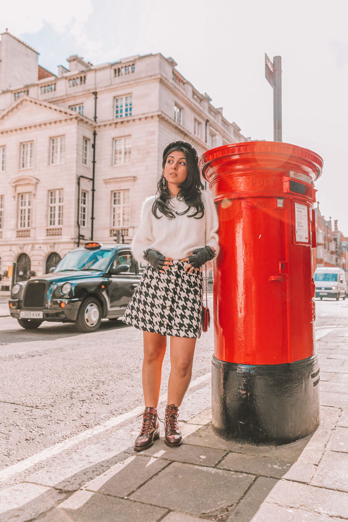 Luxury fashion blogger Shloka Narang of The Silk Sneaker shares five winter outfit styling tricks to create a chic and casual outfit in Dream Sister Jane, Ba&sh and Chanel boots